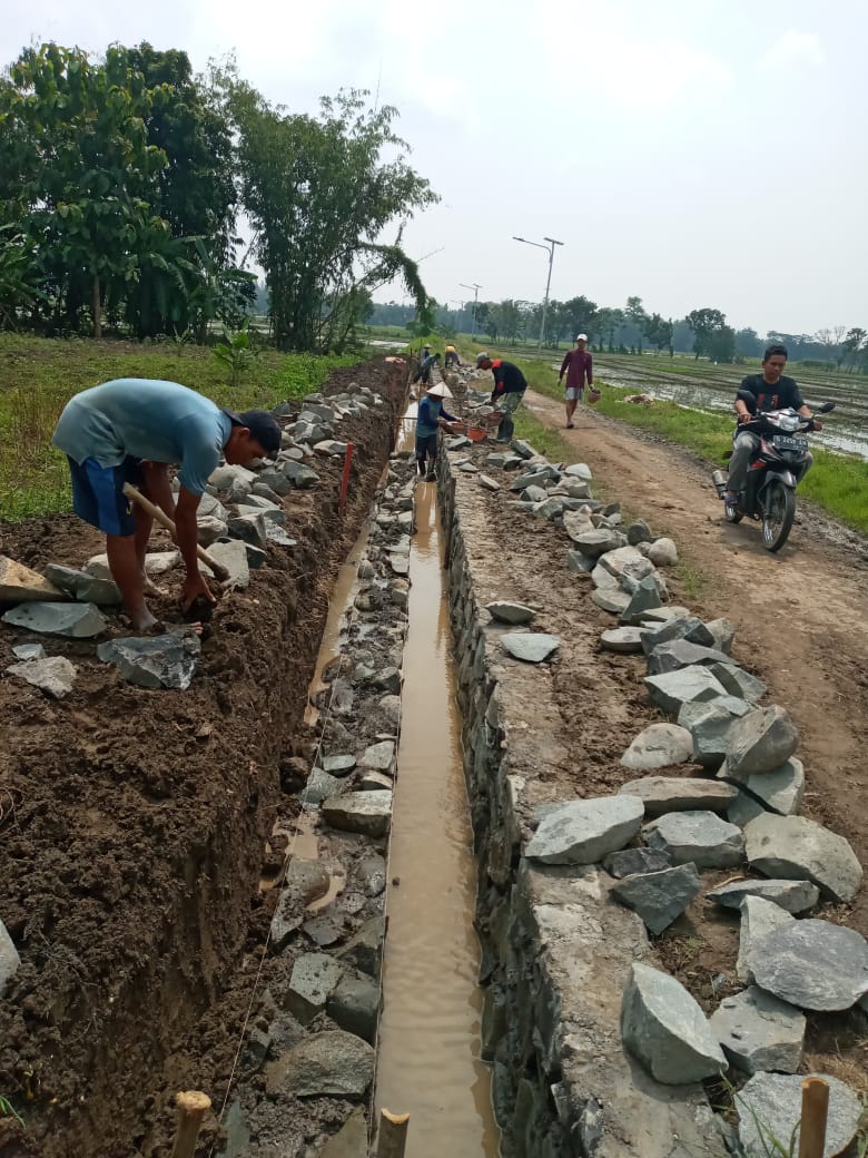 Foto Pembangunan 50%